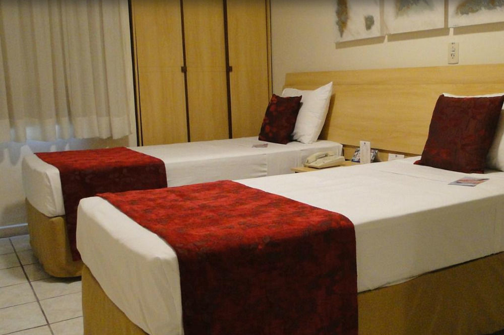 Bourbon Vitoria Hotel Екстер'єр фото
