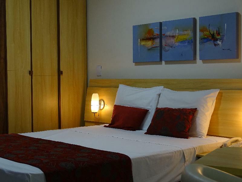 Bourbon Vitoria Hotel Екстер'єр фото