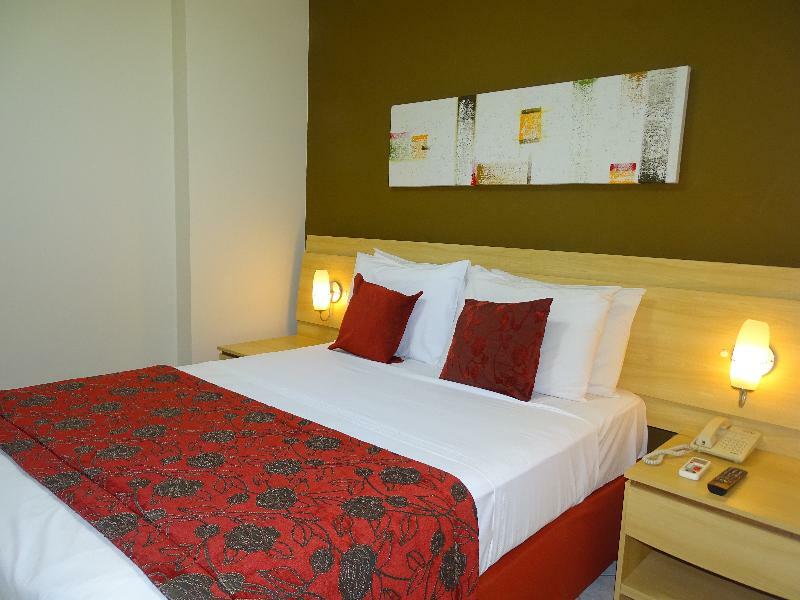 Bourbon Vitoria Hotel Екстер'єр фото