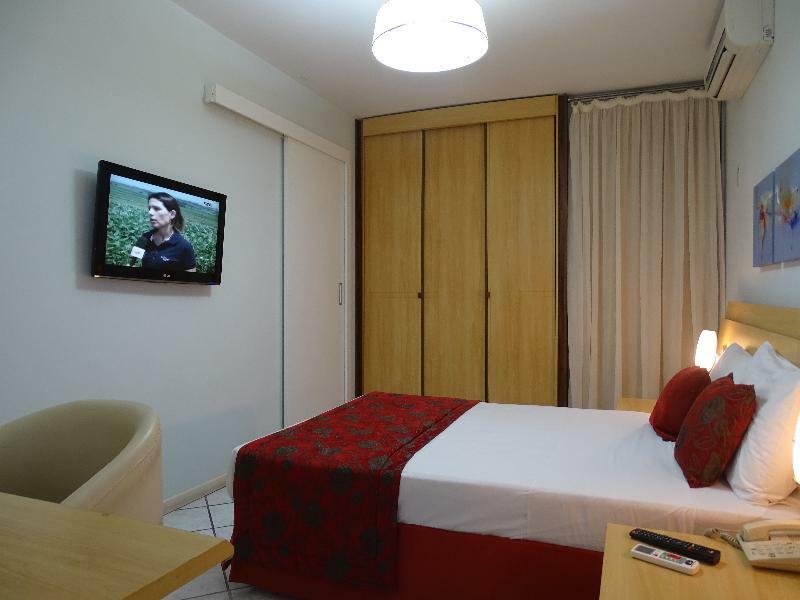Bourbon Vitoria Hotel Екстер'єр фото