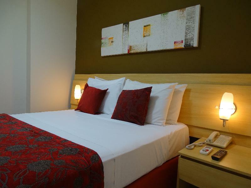 Bourbon Vitoria Hotel Екстер'єр фото