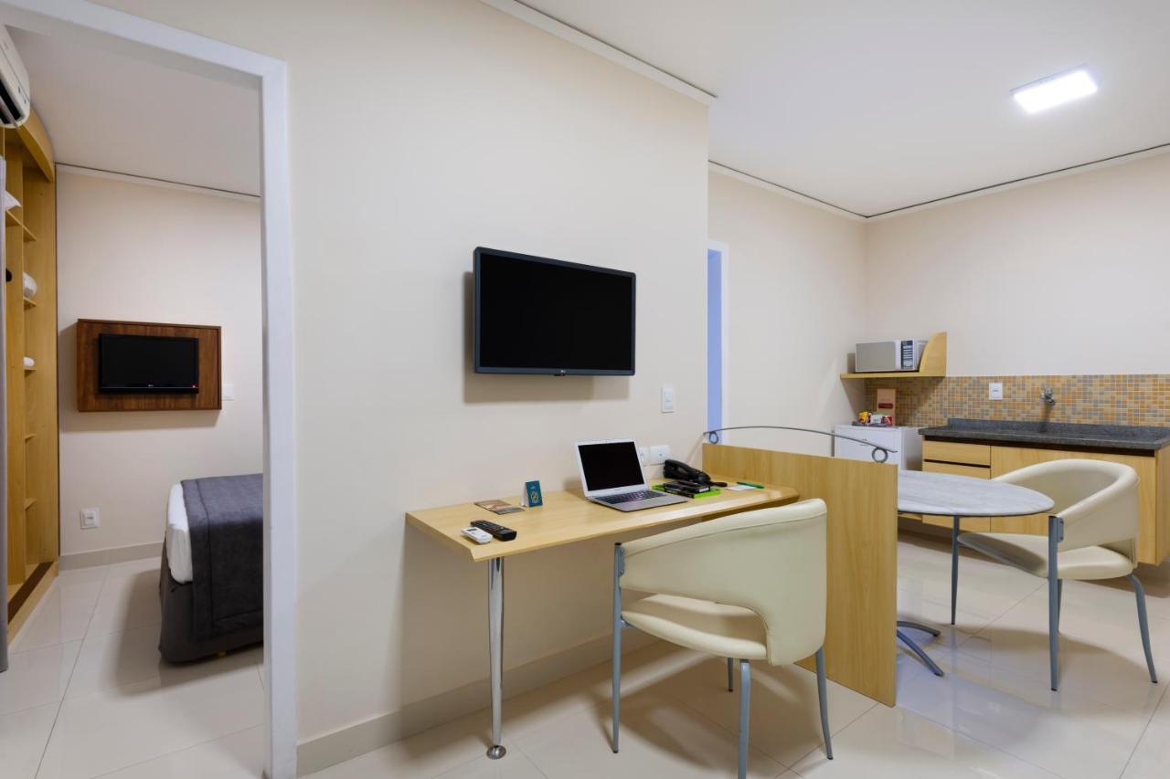 Bourbon Vitoria Hotel Екстер'єр фото