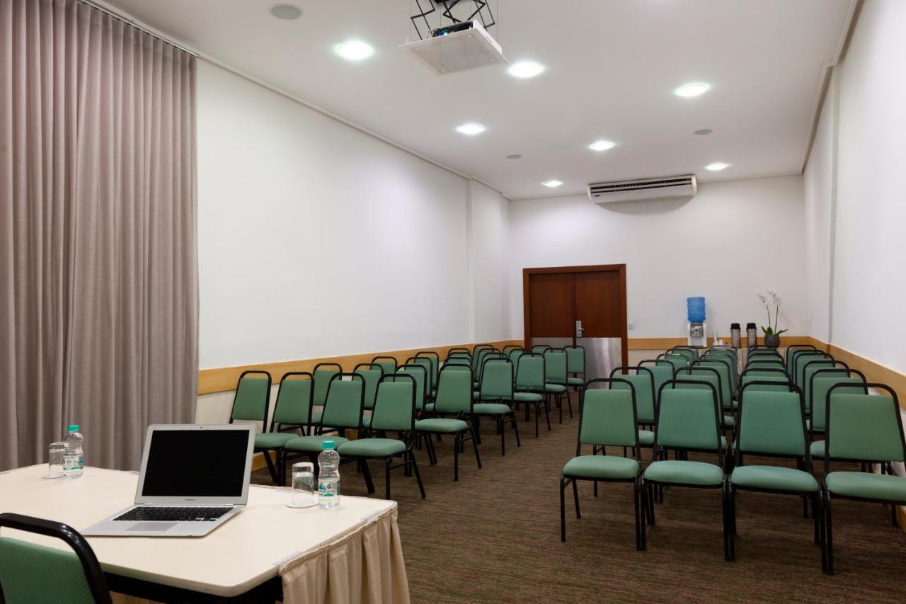Bourbon Vitoria Hotel Екстер'єр фото